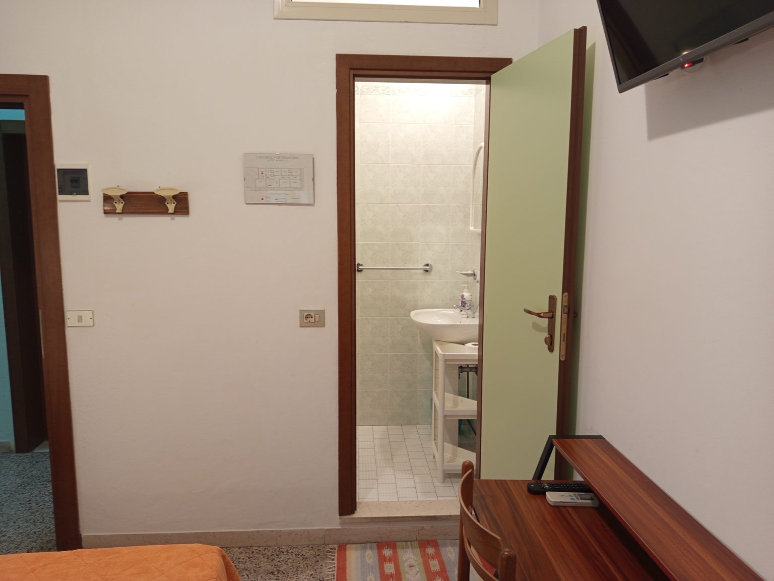 Bagno con doccia